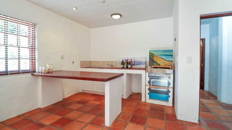 6 Bedroom Property for Sale in Kingfisher Creek Western Cape